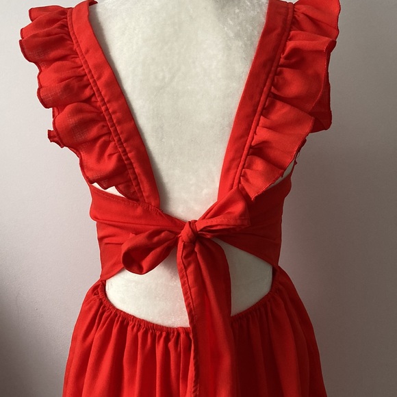 Red Sleeves Square Neckline Dress - Picture 8 of 11